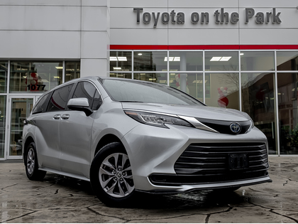 used 2023 Toyota Sienna car, priced at $49,995