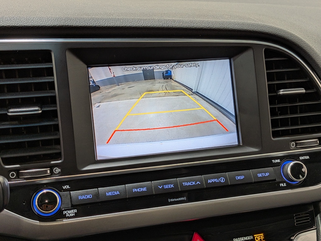 Hyundai Elantra 2017