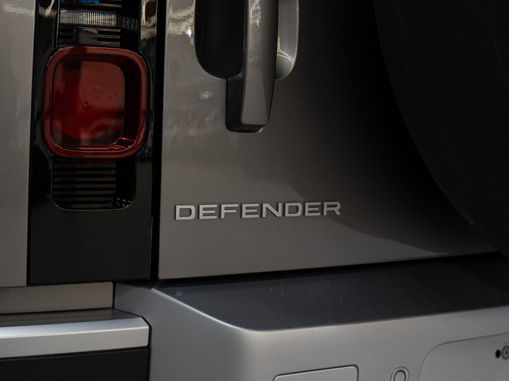 2022 Land Rover Defender 110 S, 多伦多, 全款车