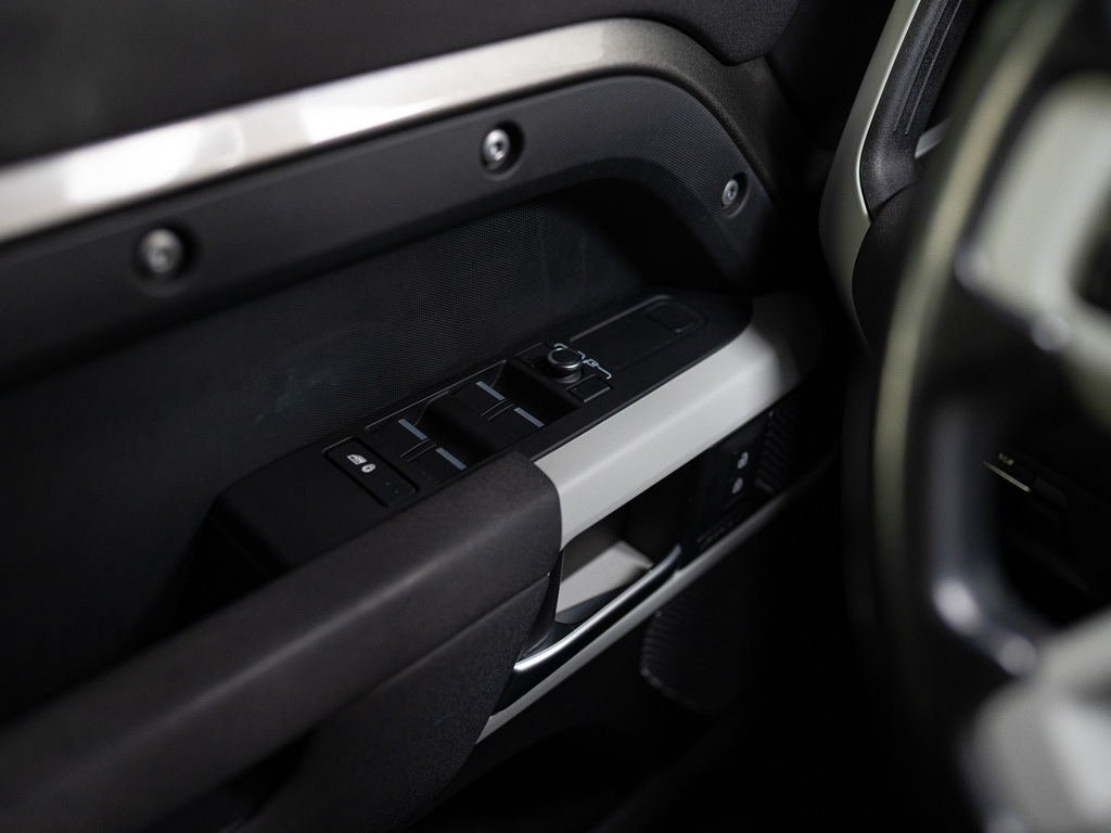 2022 Land Rover Defender 110 S, 多伦多, 全款车