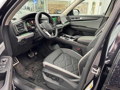 used 2025 Volkswagen Atlas car, priced at $50,474