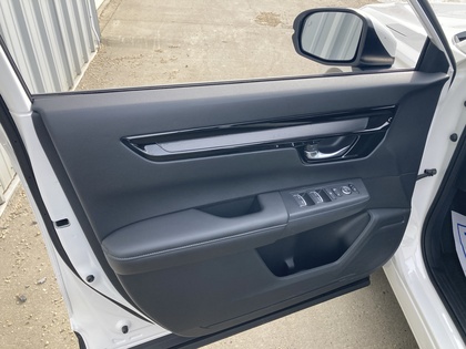 used 2025 Honda CR-V car, priced at $39,900