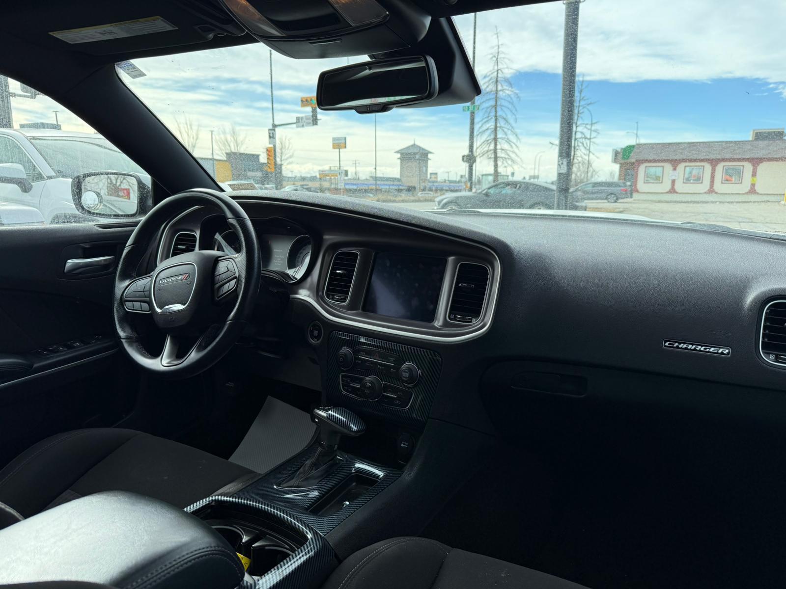 2022 Dodge Charger — view 12