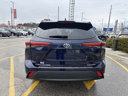 used 2022 Toyota Highlander car, priced at $38,995