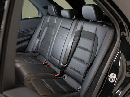 used 2022 Mercedes-Benz GLE car, priced at $69,900