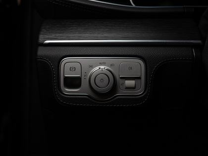 used 2022 Mercedes-Benz GLE car, priced at $69,900