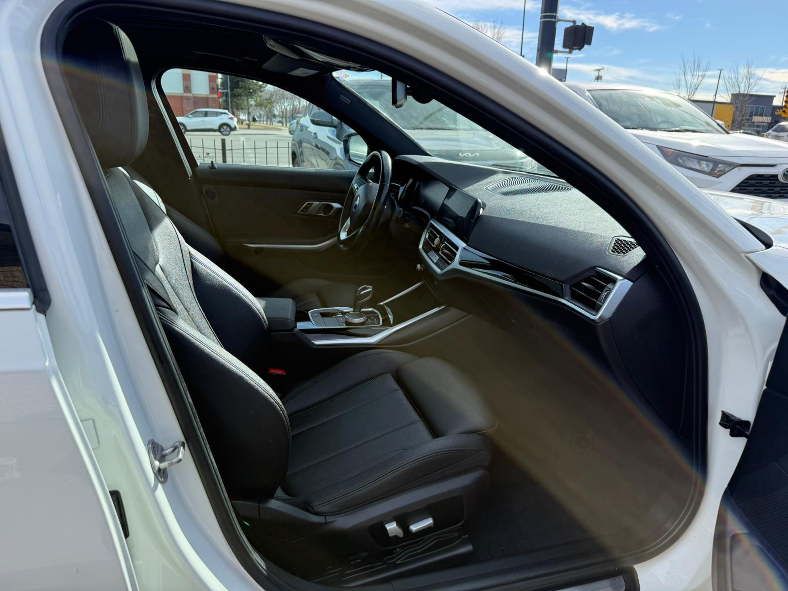 2021 BMW 3 Series — view 9