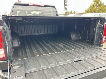 used 2022 GMC Sierra 1500 car, priced at $45,590