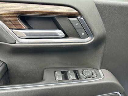 used 2022 GMC Sierra 1500 car, priced at $45,590