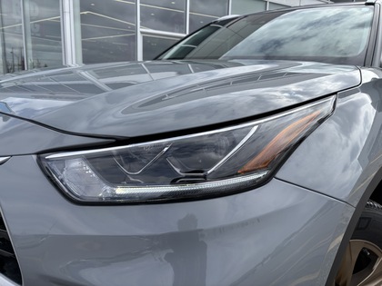 used 2023 Toyota Highlander car, priced at $50,995