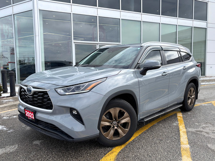 used 2023 Toyota Highlander car, priced at $50,995