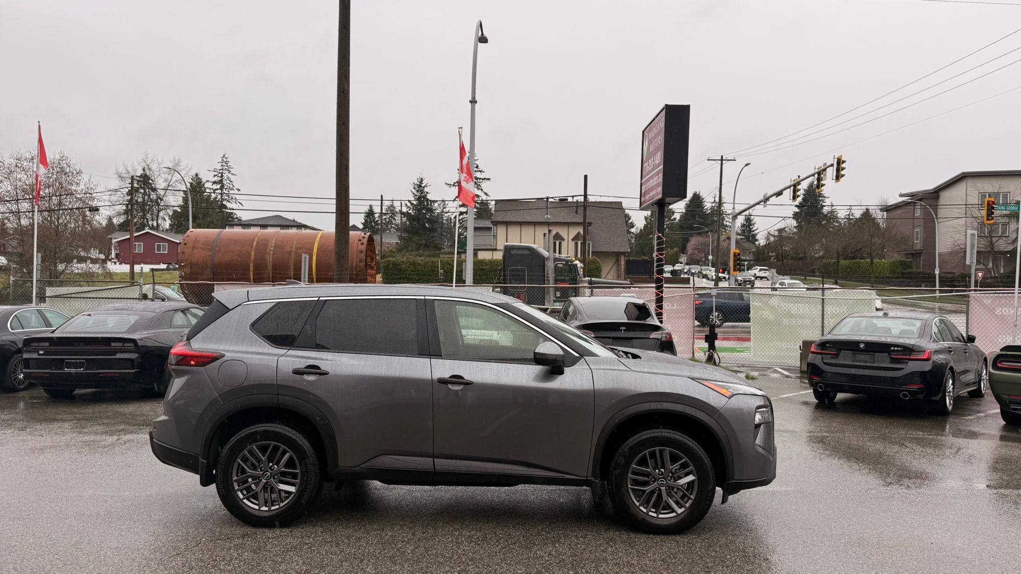 2024 Nissan Rogue — view 4