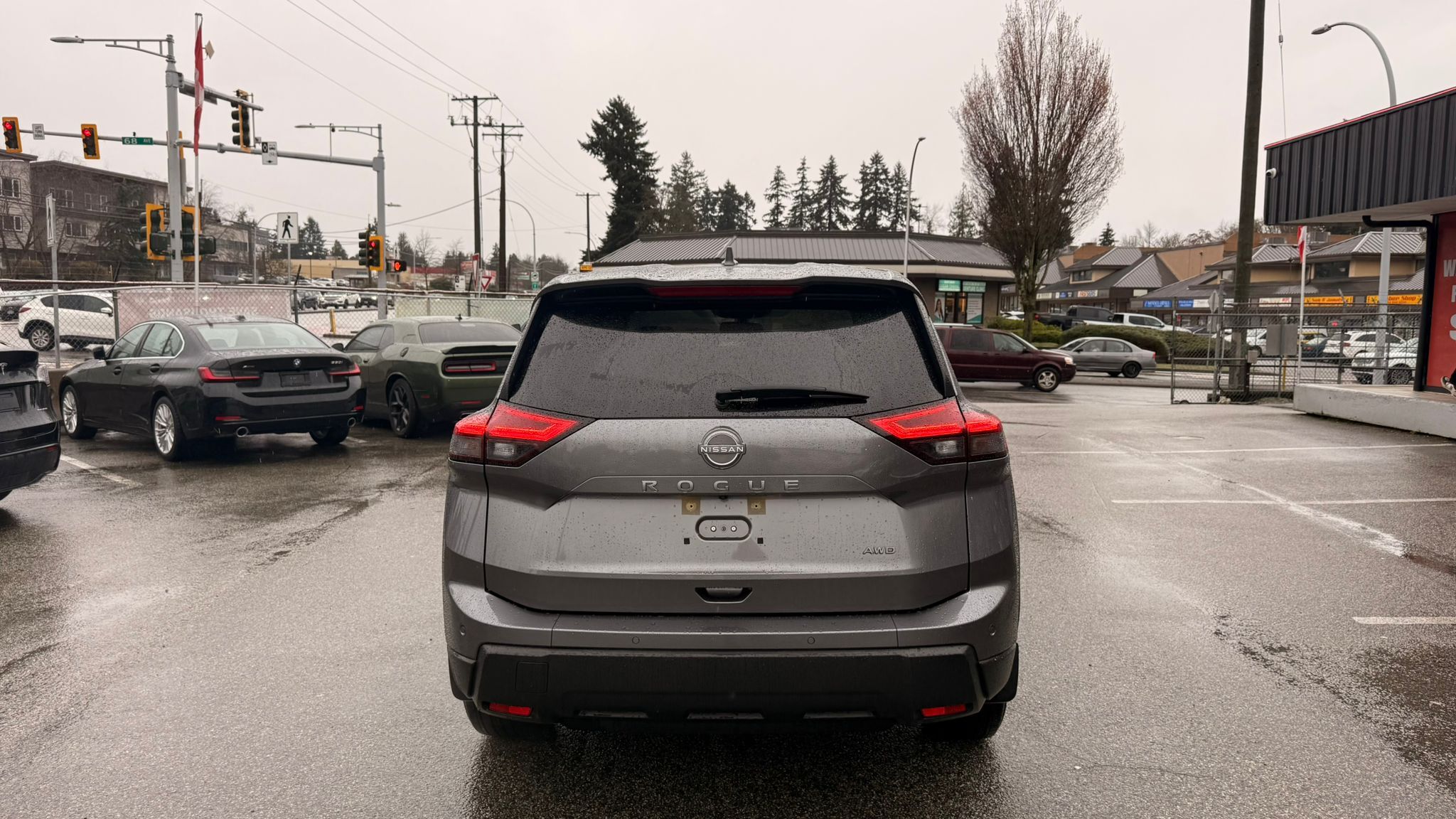 2024 Nissan Rogue — view 6