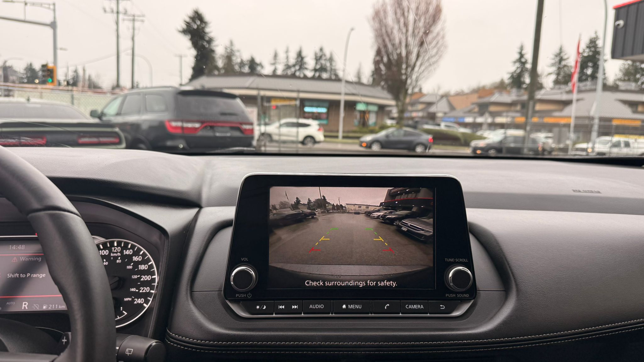 2024 Nissan Rogue — view 15