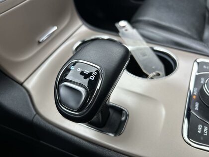 used 2015 Jeep Grand Cherokee car, priced at $12,999