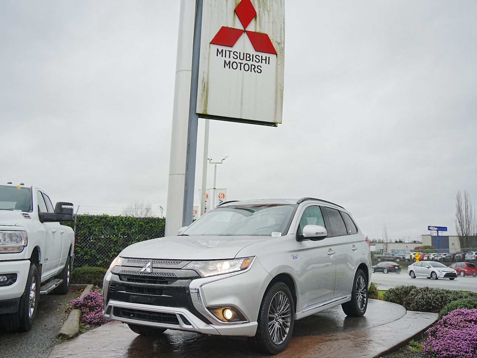 2022 Mitsubishi Outlander PHEV