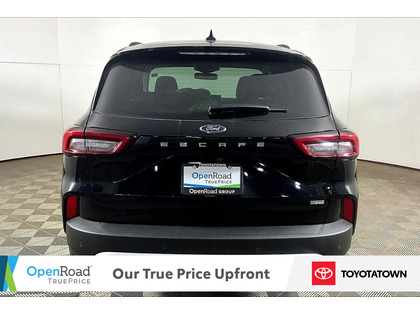 used 2025 Ford Escape car, priced at $29,998