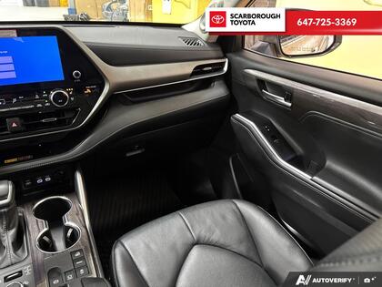used 2025 Toyota Highlander car, priced at $60,995