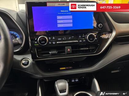 used 2025 Toyota Highlander car, priced at $60,995