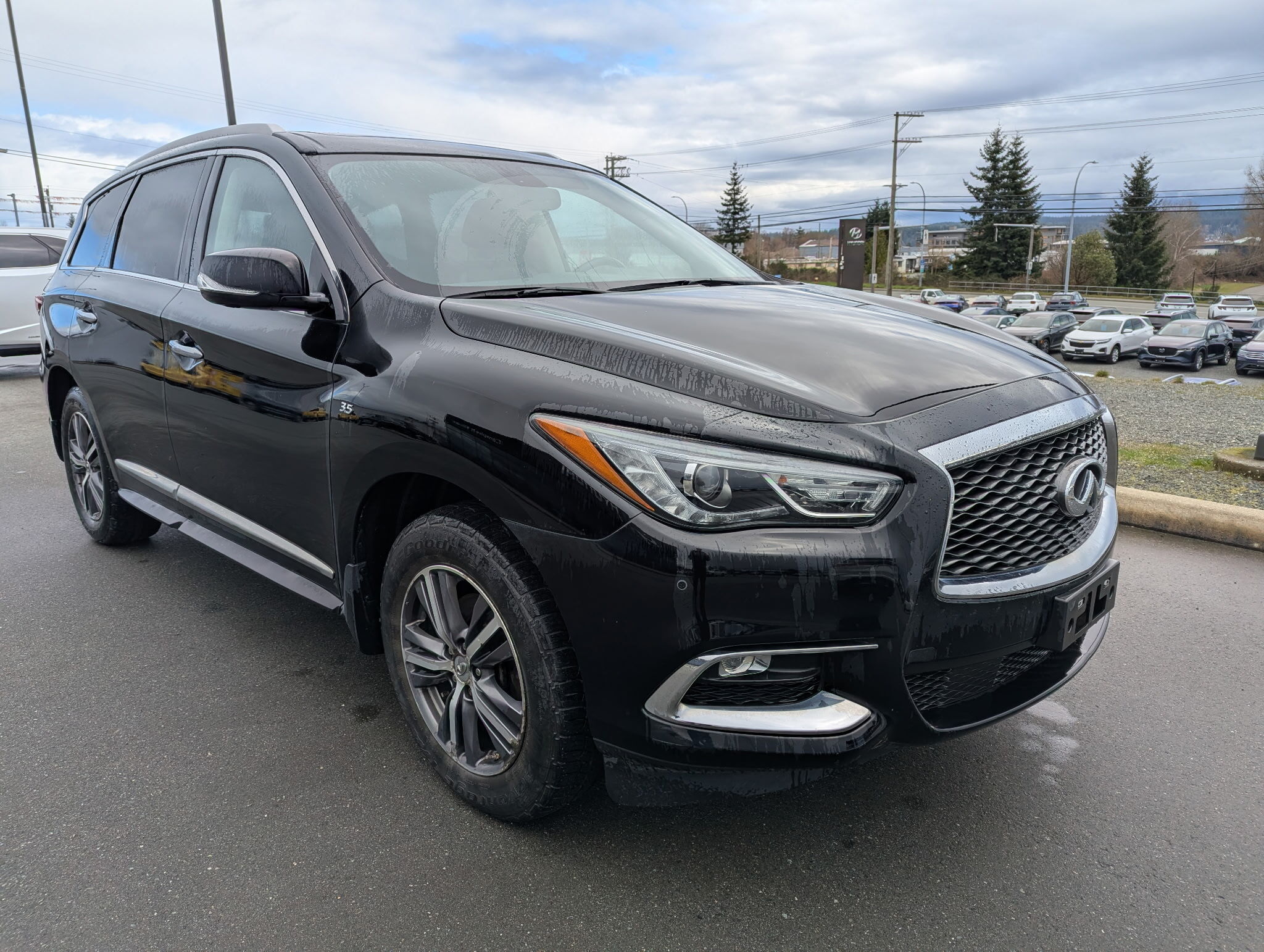 2017 INFINITI QX60 AWD