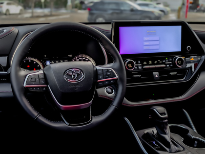 used 2024 Toyota Highlander car, priced at $52,495