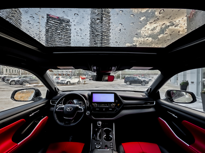 used 2024 Toyota Highlander car, priced at $52,495