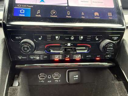 used 2022 Jeep Grand Cherokee car, priced at $39,972