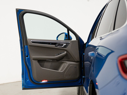 used 2018 Porsche Macan car, priced at $31,900