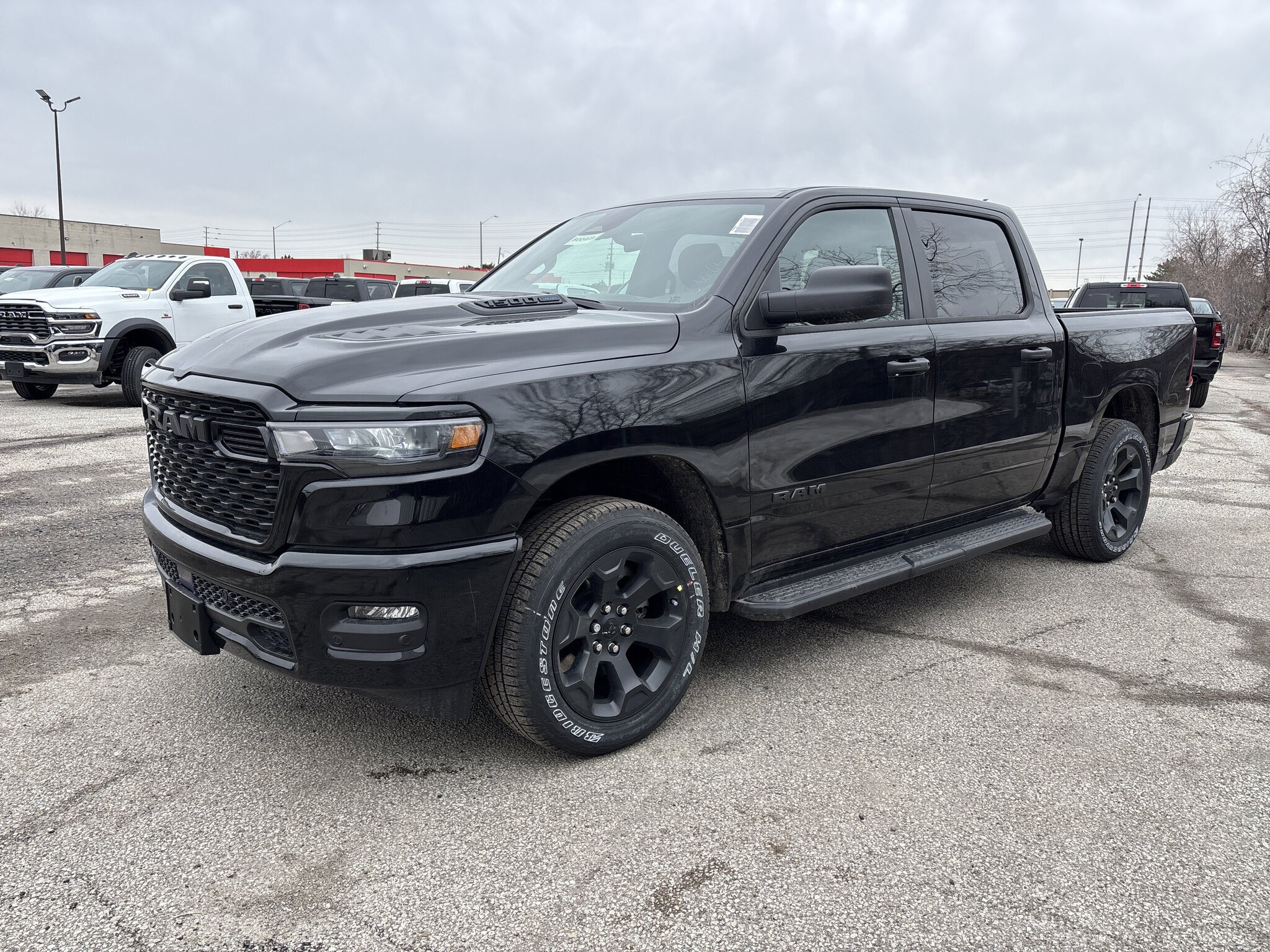 2026 RAM 1500 Express 4x4 Crew Cab 5'7" Box Truck
