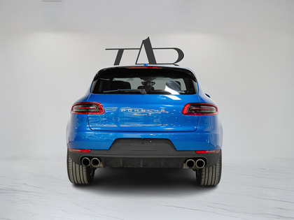 used 2018 Porsche Macan car, priced at $31,900