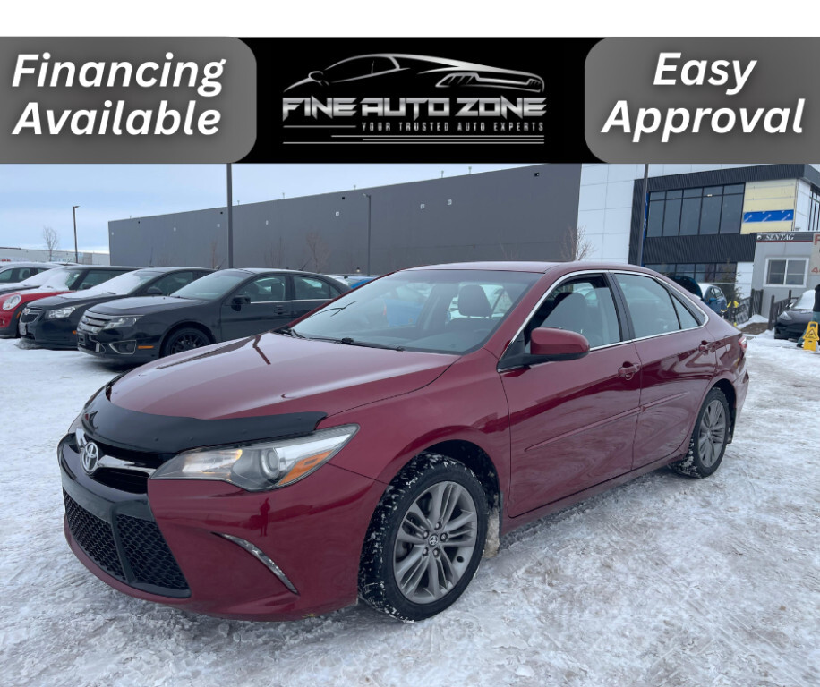 2017 Toyota Camry SE : Low Mileage
