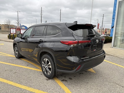 used 2023 Toyota Highlander car, priced at $42,795