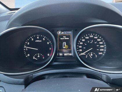 used 2017 Hyundai Santa Fe XL car, priced at $11,900