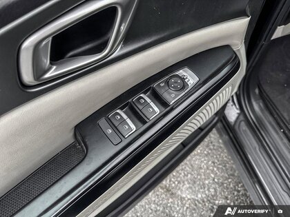 used 2023 Kia Carnival car, priced at $30,995