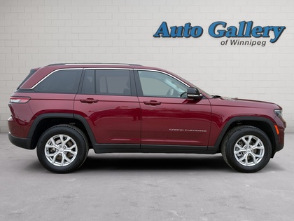 used 2023 Jeep Grand Cherokee car, priced at $36,792