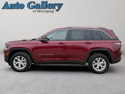used 2023 Jeep Grand Cherokee car, priced at $36,792