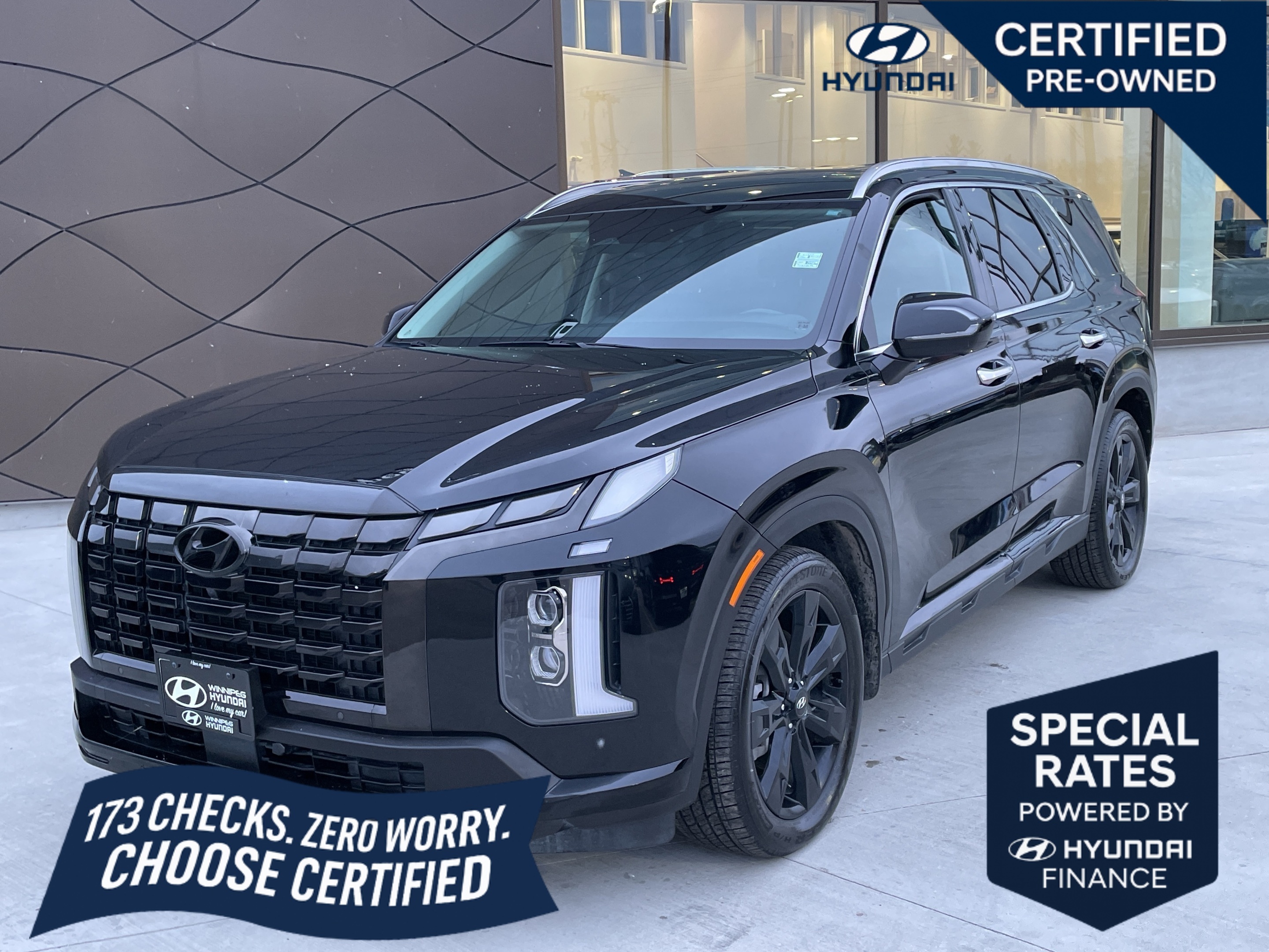 2023 Hyundai Palisade Urban AWD with 7 Passenger Seating