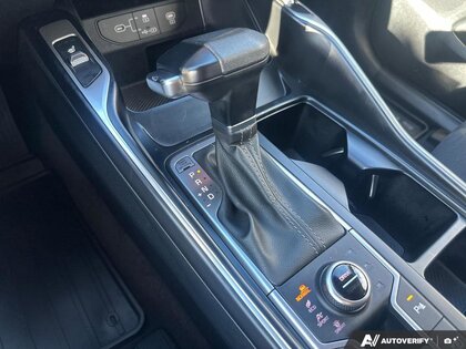 used 2025 Kia Sorento car, priced at $39,999