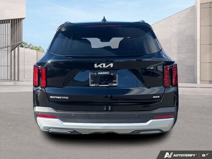 used 2025 Kia Sorento car, priced at $39,999