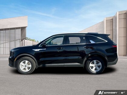 used 2025 Kia Sorento car, priced at $39,999