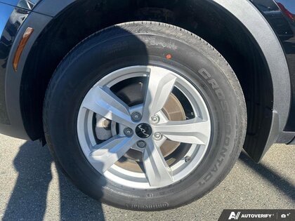 used 2025 Kia Sorento car, priced at $39,999