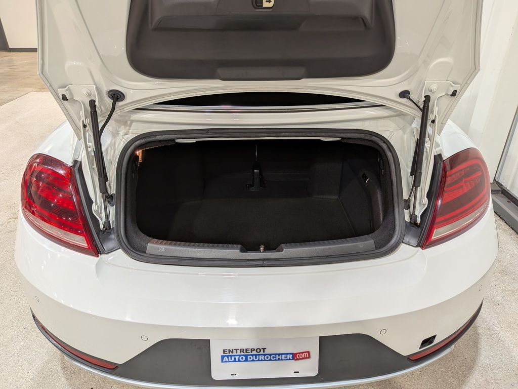 Volkswagen Beetle Convertible 2018