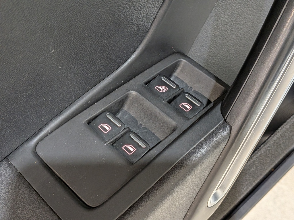 Volkswagen Beetle Convertible 2018