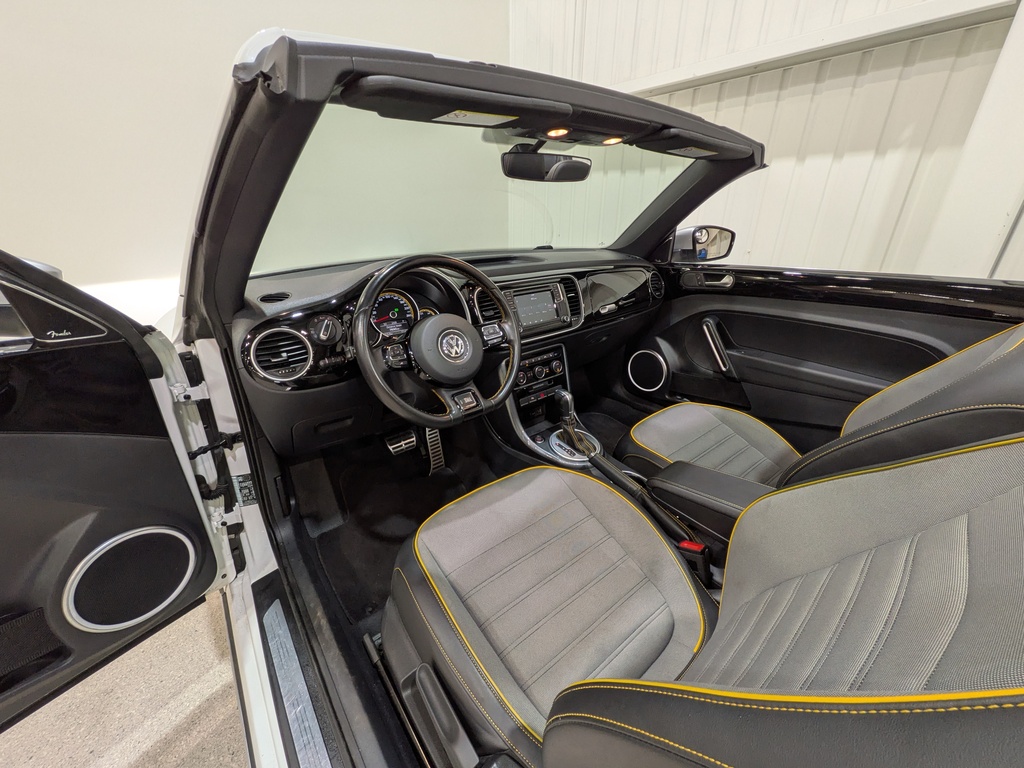 Volkswagen Beetle Convertible 2018