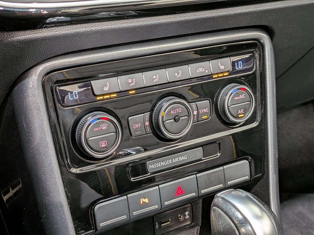 Volkswagen Beetle Convertible 2018