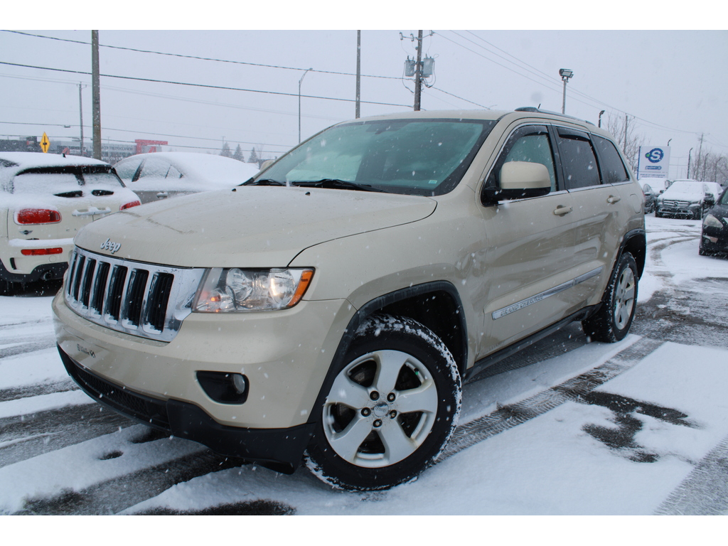 2012 Jeep Grand Cherokee 4WD Laredo, MAGS, CUIR, BLUETOOTH, CAMÉRA RECUL