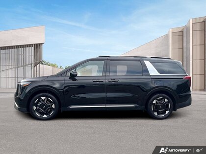 used 2025 Kia Carnival Hybrid car, priced at $52,824