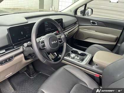 used 2025 Kia Carnival Hybrid car, priced at $52,824