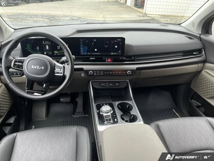 used 2025 Kia Carnival Hybrid car, priced at $52,824