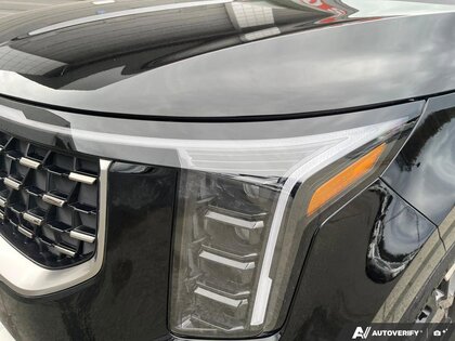 used 2025 Kia Carnival Hybrid car, priced at $52,824